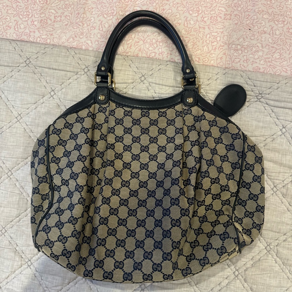 Gucci Sukey Bag Authentic Medium - image 2